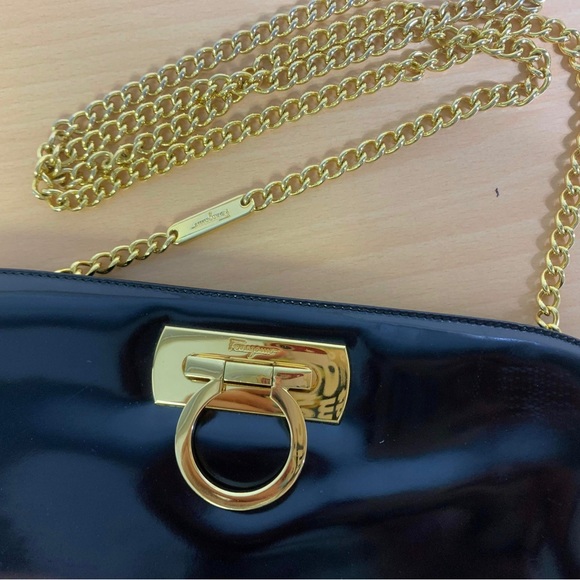 Salvatore Ferragamo patent leather - Picture 14 of 15